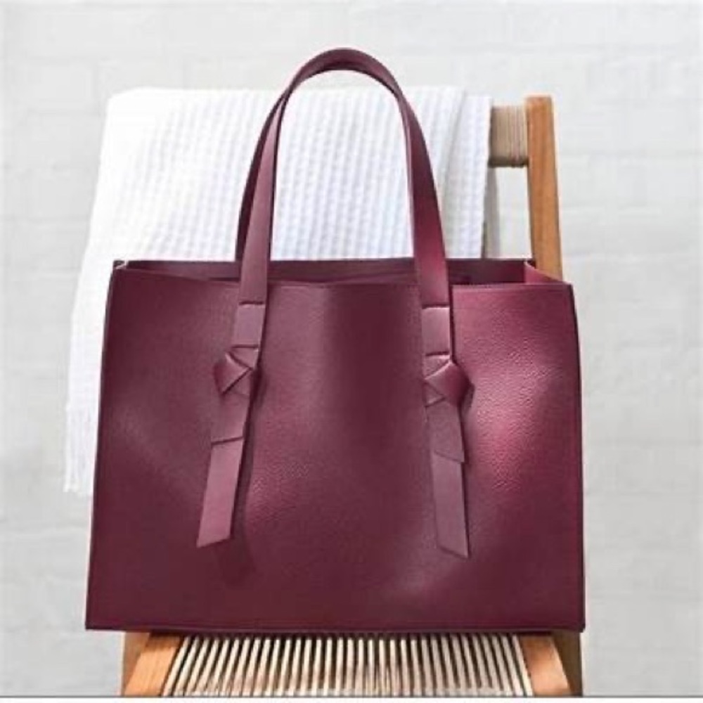 🎉HOST PICK🎉 NWOT Rachel Zoe Collection Tote